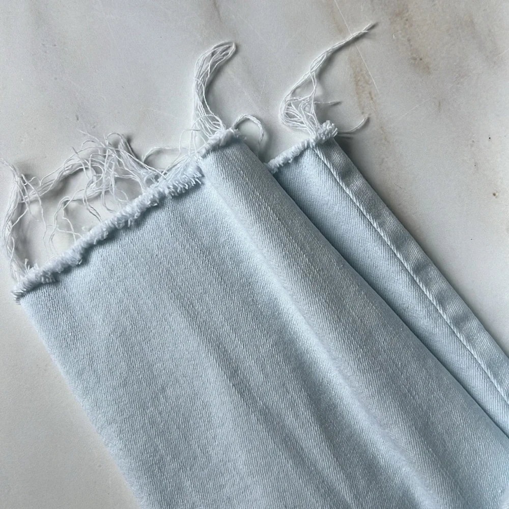 L'agence Margot High Rise Skinny Raw Hem Jeans in Blue Pastel! - Picture 7 of 9